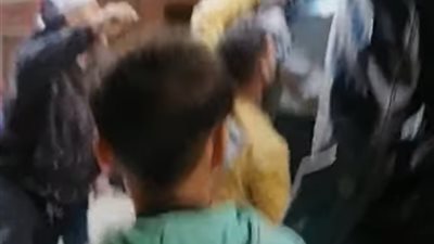 القبض على 5 متهمين بمحاولة خطف شاب تحت تهديد السلاح في المرج