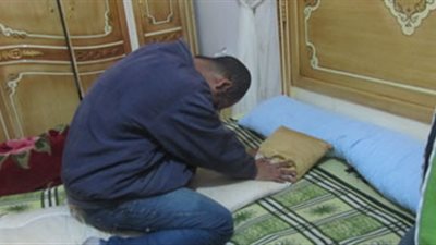 بسبب خلافات أسرية.. والد يقتل نجلته خنقًا بسوهاج