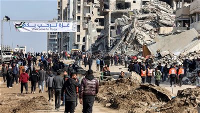 بالتكبير والزغاريد.. آلاف النازحين يبدأون العودة إلى شمال غزة 
