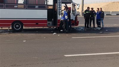 فرامل معطلة وعدم وجود رخصة.. مفاجأة في تصادم أتوبيس وسيارة نقل بالجيزة