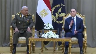 اللواء محمود توفيق يستقبل وزير الدفاع ورئيس الأركان 