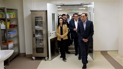 مدبولي يشيد بمستشفى 