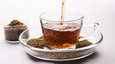 مشروب الكراوية.. فوائد مذهلة لصحتك أبرزها علاج السعال ونزلات البرد