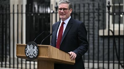 إقالة وزير الصحة البريطاني بسبب منشورات على واتساب