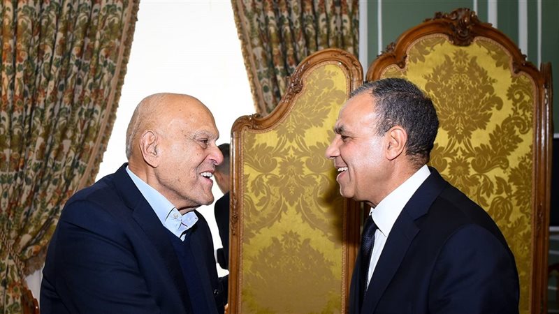 وزير الخارجية يستقبل