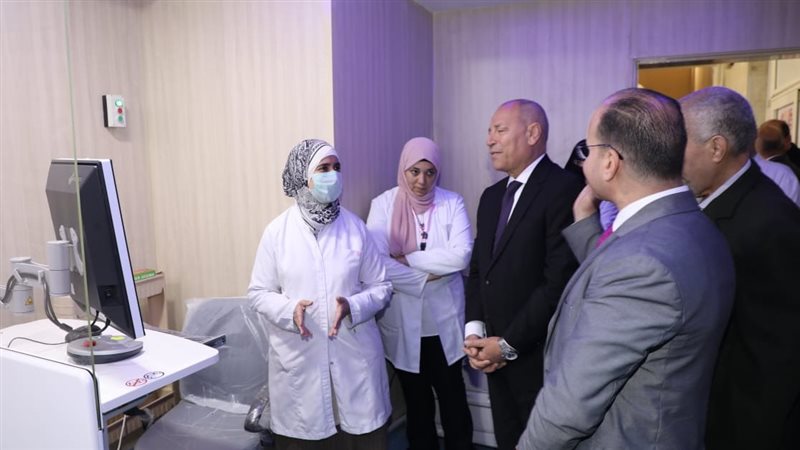 الدكتور إبراهيم صابر