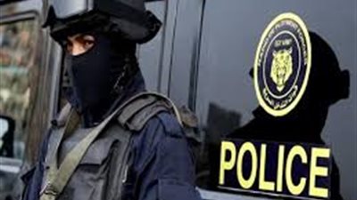 بعد استغاثة على فيسبوك.. ضبط بائع متجول لتعطيله المرور في القاهرة