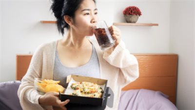 5 عادات خطيرة تقصر عمرك.. توقف عنها فورًا