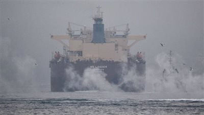 الأسطول الشبح.. روسيا تلجأ لخدعة المراكب المجهولة لإنعاش اقتصادها