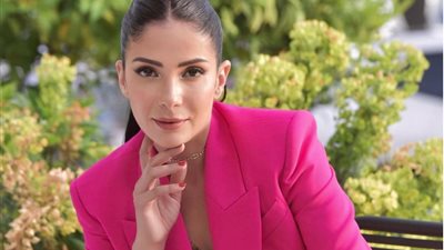 منى زكي مشغولة ومحمد رمضان لأسباب أخرى.. نجوم يغيبون عن رمضان 2025