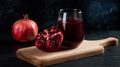 7 أسباب تدفعك لتناول عصير الرمان.. فوائد لا تتوقعها