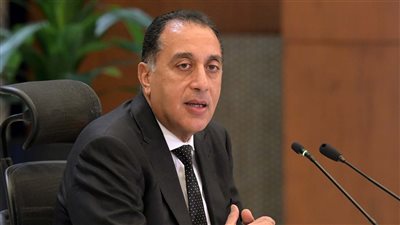  رئيس الوزراء يطمئن المواطنين: كل السلع الأساسية الاستراتيجية تكفى لـ 6 أشهر