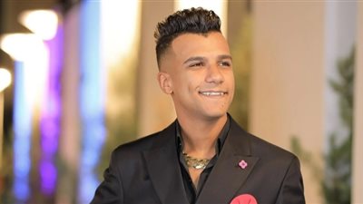 عصام صاصا أمام النيابة تمهيدًا للإفراج عنه