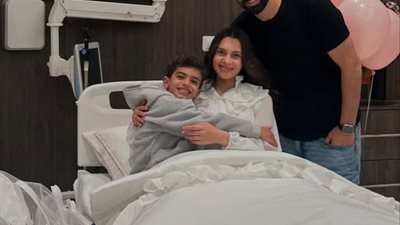 كارمن سليمان تستقبل مولودها الثاني برفقة زوجها مصطفى جاد