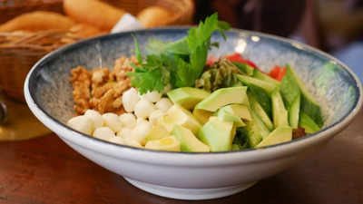 8 أطعمة غنية بالألياف للوقاية من سرطان القولون والمستقيم