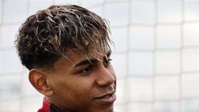 برشلونة يخطط لتجديد عقد لامين يامال حتى 2030 ويعرض راتبًا مرتفعًا