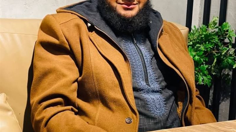 الشاب المنتحر في