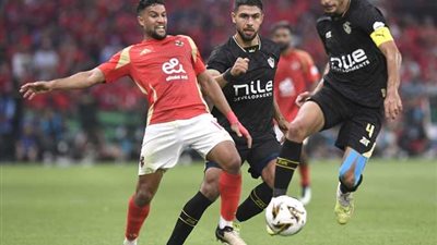 موعد مباراة الأهلي والزمالك في الجولة 15 من الدوري المصري والقنوات الناقلة