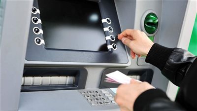 خطوات سحب الأموال بدون فيزا من ماكينات الصراف الآلي (ATM)