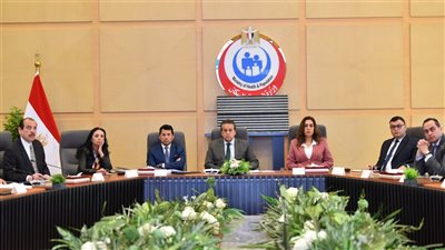 بأمر الرئيس.. 5 وزراء في مهمة إنسانية لاستقبال مصابي غزة