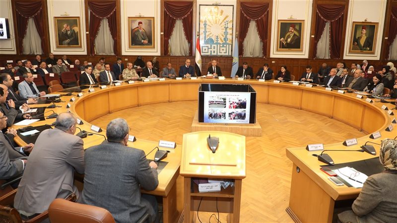 اجتماع محافظ القاهرة