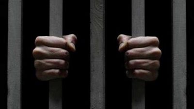 حبس 3 متهمين بتهمة الشروع في قتل شاب بالقليوبية