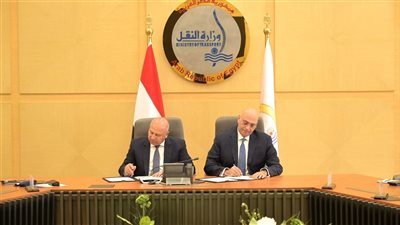 كامل الوزير يوقع مذكرة تفاهم لتوفير فرص عمل للشباب