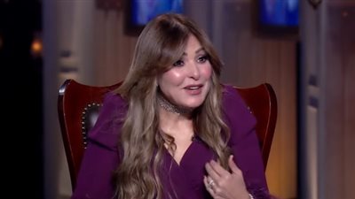 صابرين تنتقد فيلم «لف ودوران»: أحمد حلمي تبرأ منه