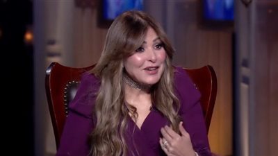 هحط الحجاب وهمثل مع عادل إمام ببلاش.. ماذا قالت صابرين في «حبر سري»؟