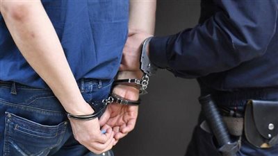 قتل زوجته بسبب المصروف وأحرق الشقة.. ضبط نجار قبل هروبه بمطار القاهرة