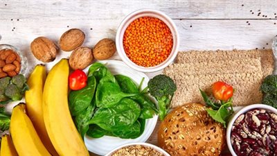 في اليوم العالمي للمرأة 2025.. 8 فيتامينات ضرورية لصحتها 