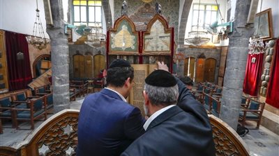 يهود أمريكيون يطالبون إدارة ترامب برفع العقوبات عن سوريا.. ما السر؟