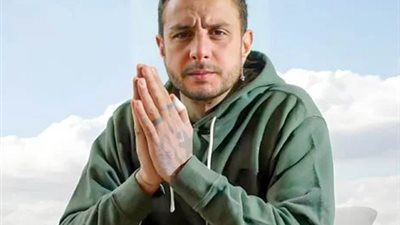 لتواجده خارج البلاد.. غياب أحمد الفيشاوي عن جنازة والدته سمية الألفي 