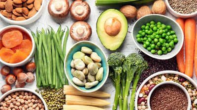 7 أطعمة تسبب ارتفاع السكر بالدم.. احذر منها في رمضان