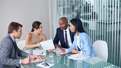 أبرزها الصمت والذكاء العاطفي.. قواعد القوة الخفية في التعامل مع البشر