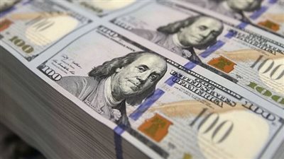 قفزة غير مسبوقة في تحويلات المصريين بالخارج.. خبراء يكشفون الأسباب (خاص)