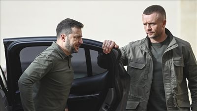 زيلينسكي يصل السعودية لإجراء محادثات أوكرانية أمريكية