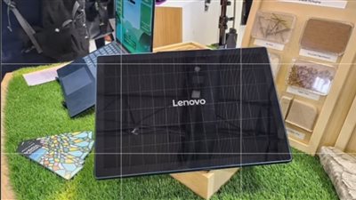 يشحن في 20 دقيقة.. لينوفو تكشف عن أول لاب توب يعمل بالطاقة الشمسية