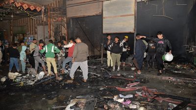 حريق هائل يلتهم 9 محال تجارية في أسيوط ويخلف خسائر بالملايين