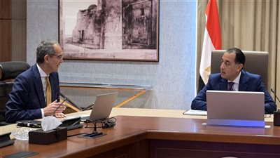 أبرزها التحول الرقمي.. تفاصيل اجتماع رئيس الوزراء مع وزير الاتصالات