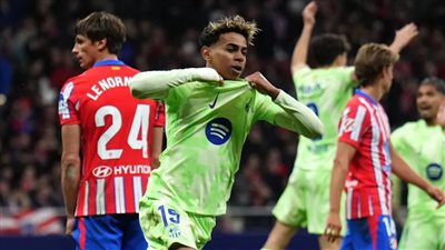 برشلونة يقلب الطاولة على أتلتيكو ويعتلي صدارة الدوري الإسباني 