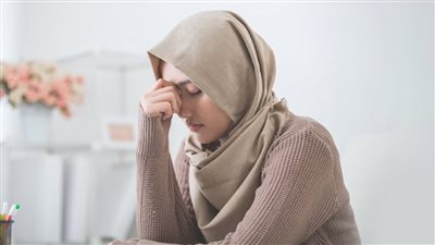 رمضان 2025.. كيف يمكن الصيام دون الإصابة بالصداع؟ إليك أهم النصائح 