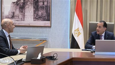 مدارس فندقية و«البكالوريا».. لماذا اجتمع رئيس الوزراء مع وزير التعليم؟