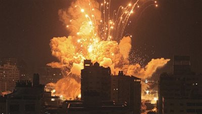 نكث العهود.. إسرائيل تنسف وقف إطلاق النار وتقصف غزة بلا هوادة