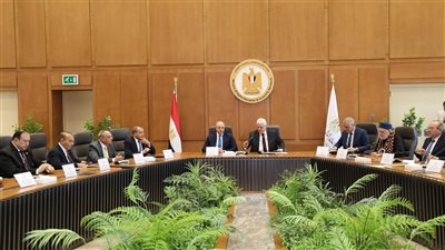 وزير التعليم العالي: الاستعانة بالعمل الأهلي تسفر دائمًا عن تجارب ناجحة