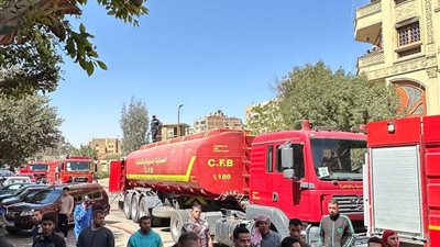 اندلاع حريق بمخزن مجاور لهيئة البريد في رمسيس.. والحماية المدنية تتدخل