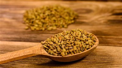 هل تعزز الحلبة الصحة الجنسية؟.. دراسة تكشف الفوائد والمخاطر