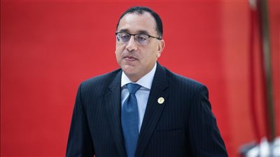 مدبولي يهنئ شيخ الأزهر بعيد الفطر.. ودار الإفتاء تستطلع هلال شوال اليوم