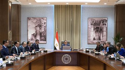 مدبولي يتابع تطوير الساحل الشمالي الغربي من رأس الحكمة إلى مطروح