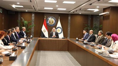 افتتاح أول مدرسة للتعدين في مصر بمنطقة مرسى علم